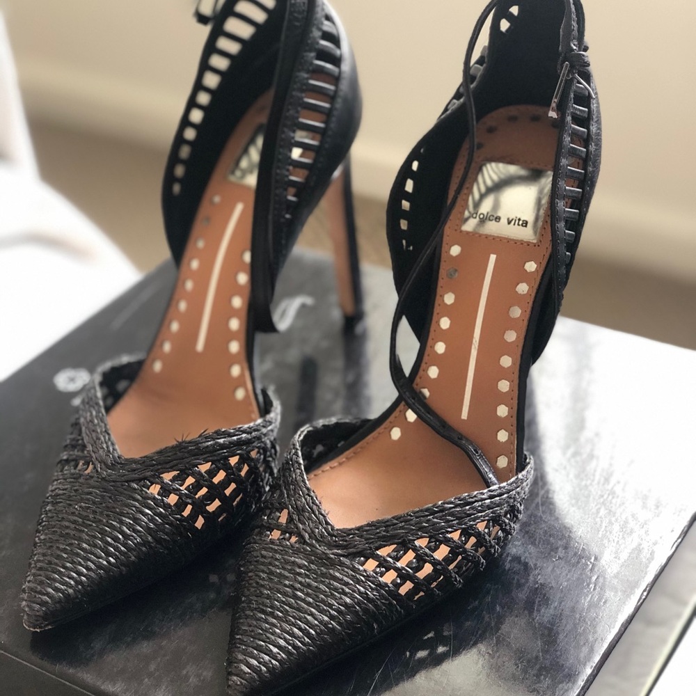 Dolce Vita espadrille pumps in color Black